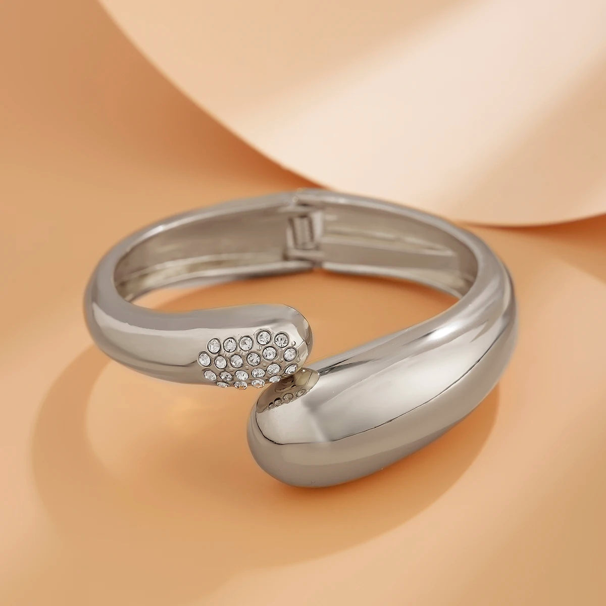 Ingemark Hip Hop Inlaid Rhinestones Water Drop Spring Bangle for Women Creative Irregular Chunky Bracelets